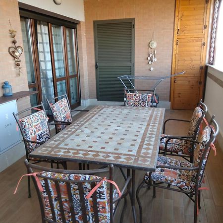 Ferienwohnung Casa Di Cesare Fiumicino Exterior foto